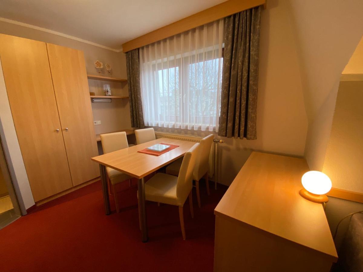 Privatzimmer Und Ferienwohnungen Leeb Persenbeug ภายนอก รูปภาพ