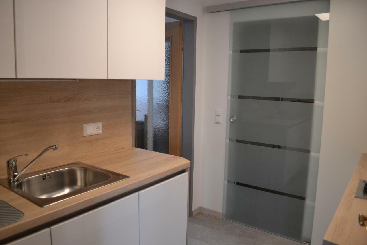 Privatzimmer Und Ferienwohnungen Leeb Persenbeug ภายนอก รูปภาพ